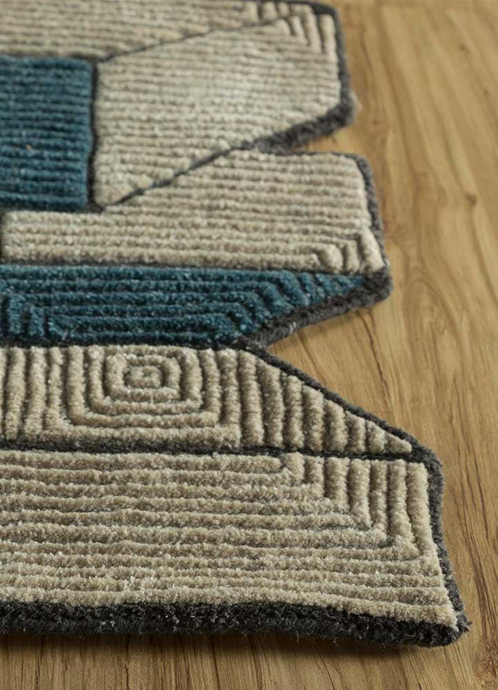 archetype grey and black wool and viscose hand tufted Rug - Corner