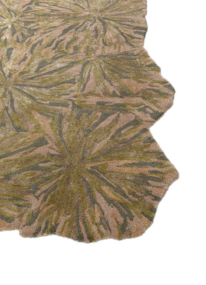 hacienda green wool and viscose hand tufted Rug - Corner