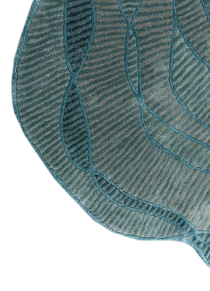 adrift blue wool and viscose hand tufted Rug - Corner