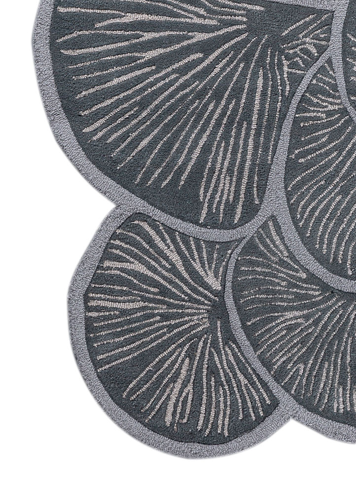 aurelia blue wool and viscose hand tufted Rug - Corner