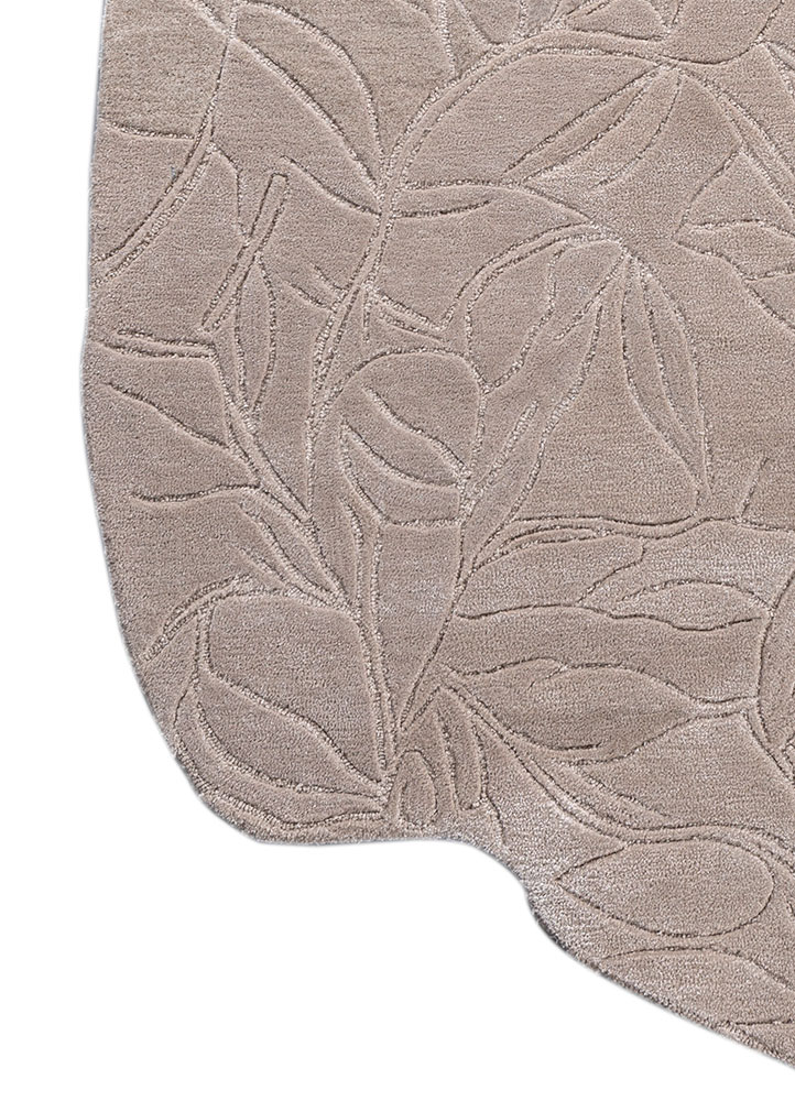 aurelia ivory wool and viscose hand tufted Rug - Corner