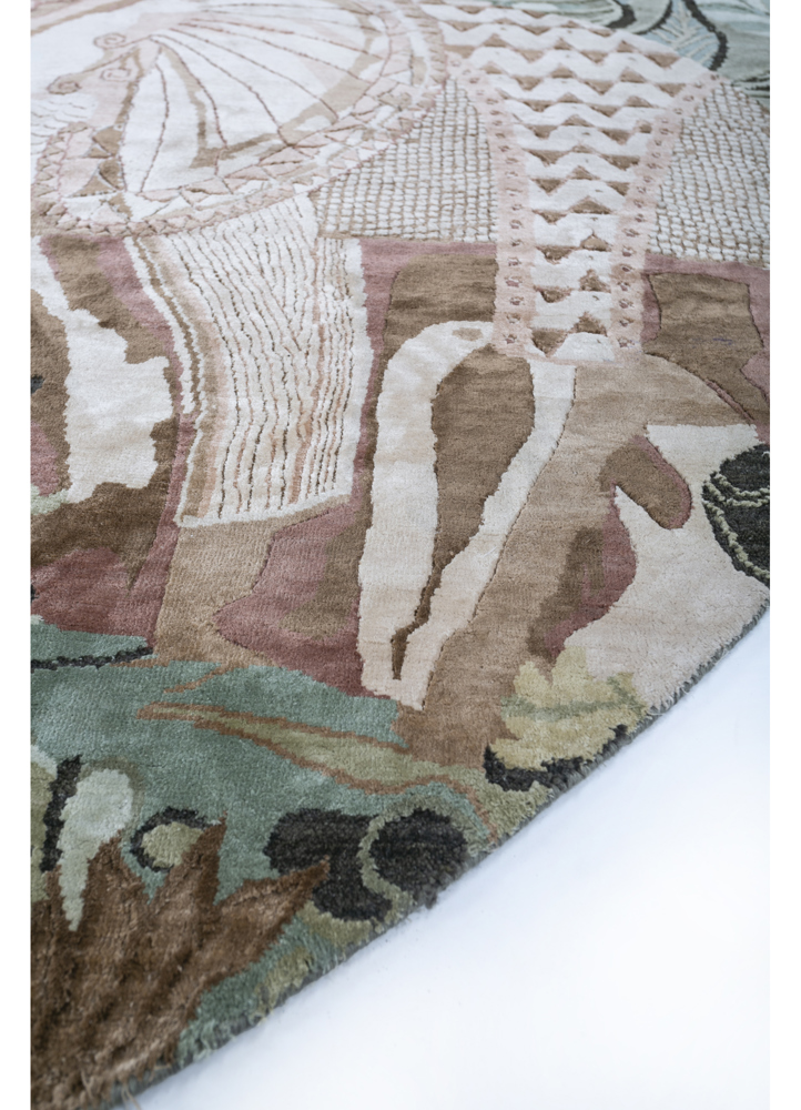 inde rose green wool and silk hand knotted Rug - Corner