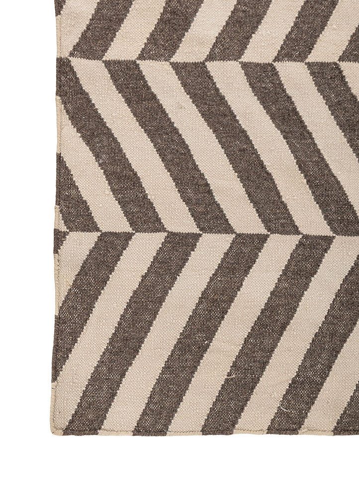 indusbar grey and black wool flat weaves Rug - Corner