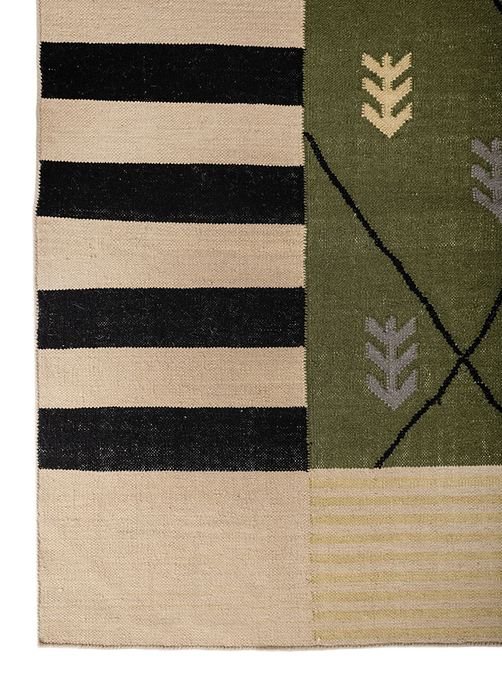 indusbar green wool flat weaves Rug - Corner