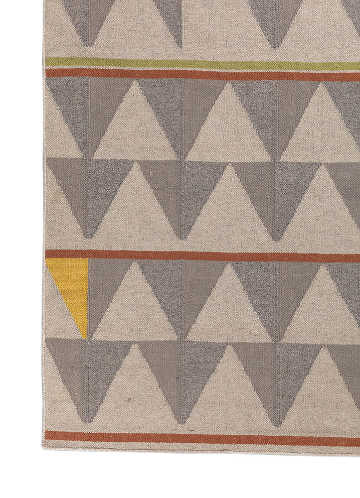 indusbar ivory wool flat weaves Rug - Corner