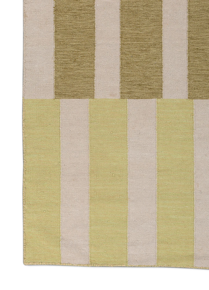 checkers ivory wool flat weaves Rug - Corner