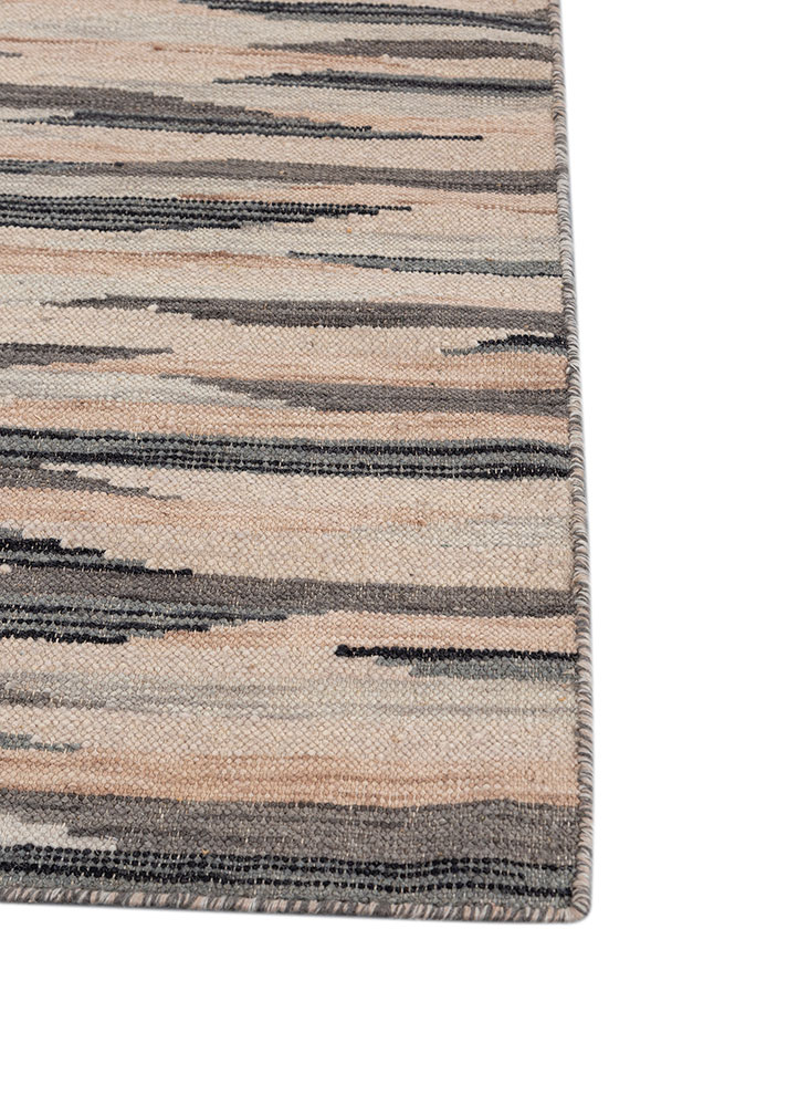 indusbar red and orange wool flat weaves Rug - Corner