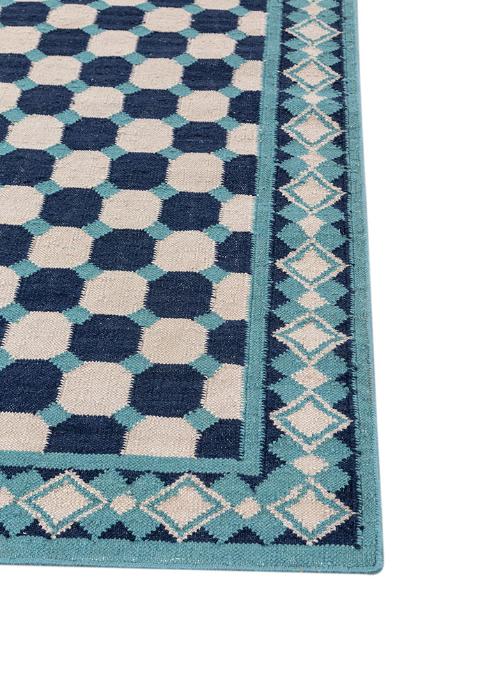 alhambra ivory wool flat weaves Rug - Corner