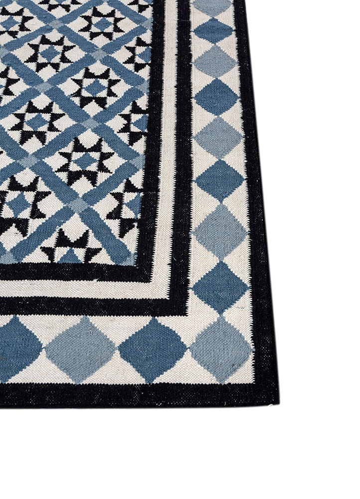 alhambra ivory wool flat weaves Rug - Corner