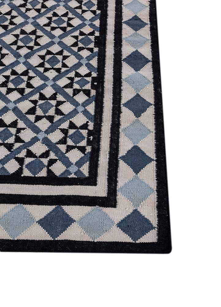 alhambra ivory wool flat weaves Rug - Corner