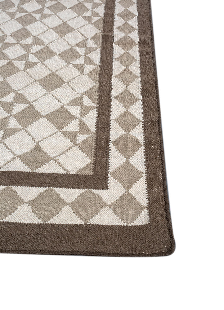 alhambra ivory wool flat weaves Rug - Corner