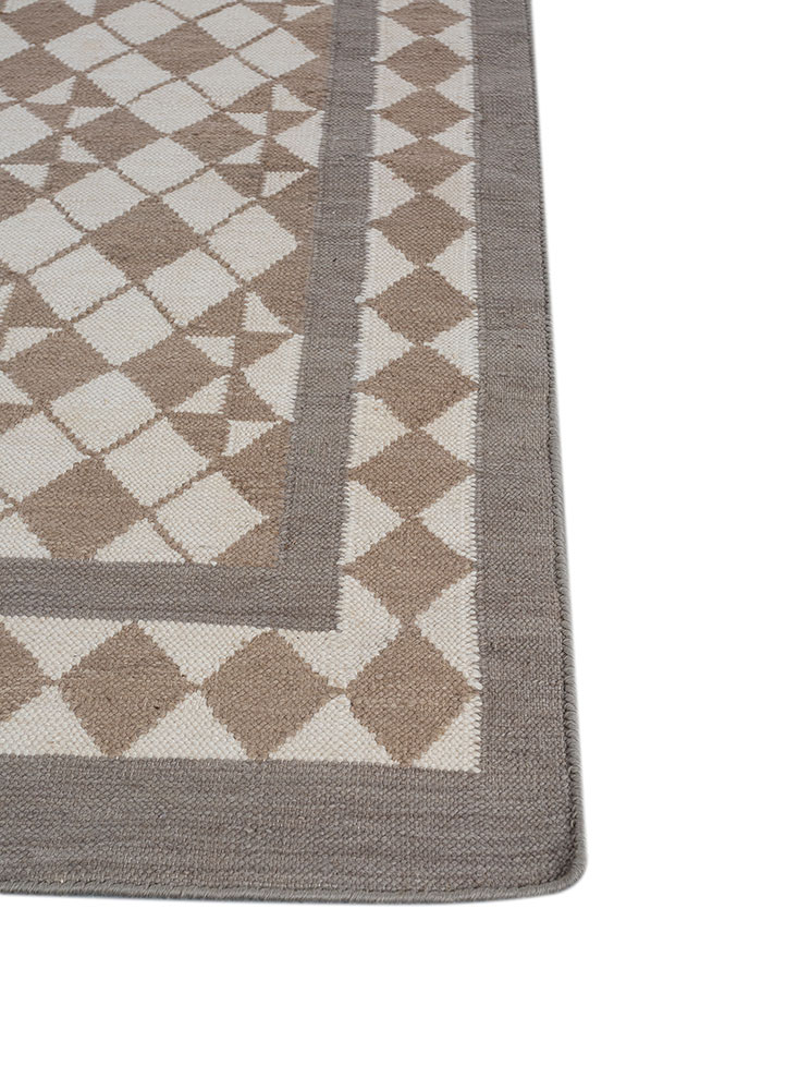 alhambra ivory wool flat weaves Rug - Corner