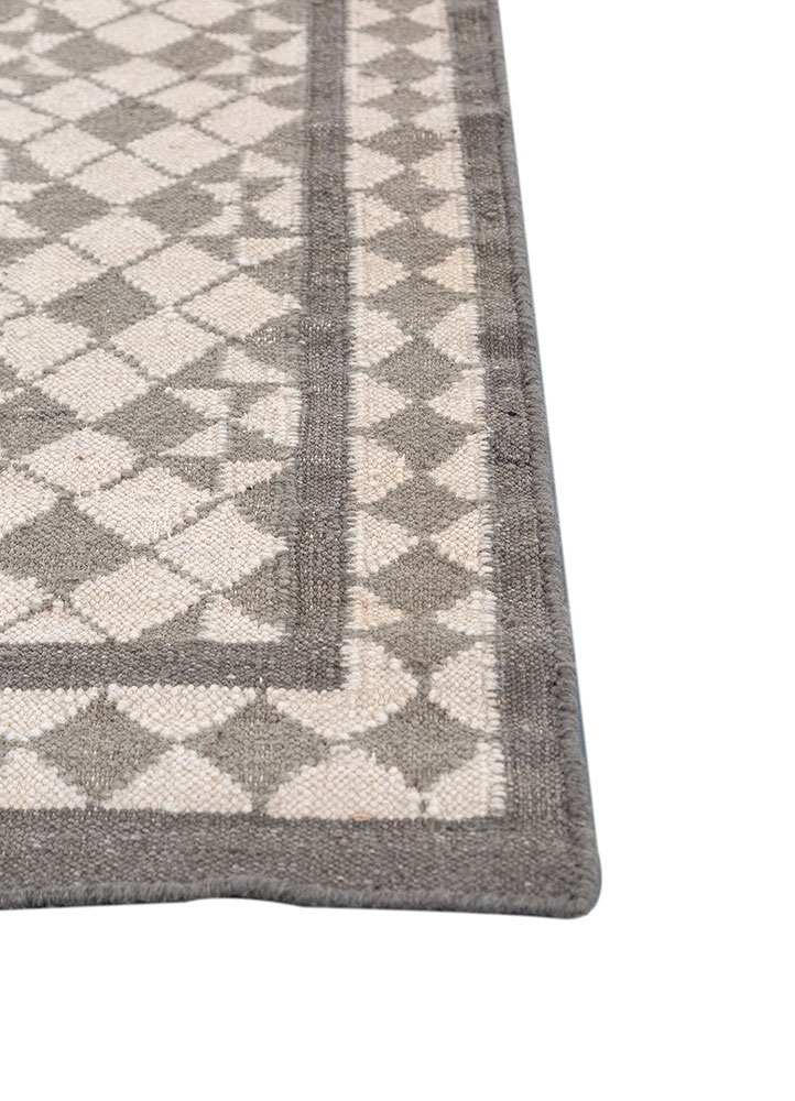 alhambra ivory wool flat weaves Rug - Corner