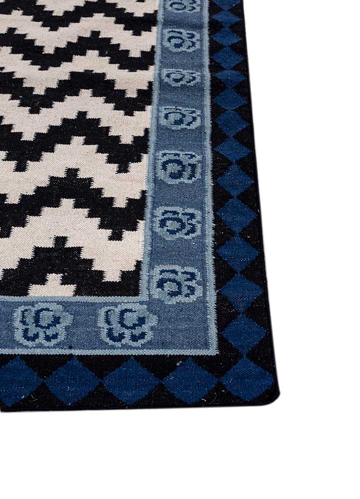 alhambra grey and black wool flat weaves Rug - Corner