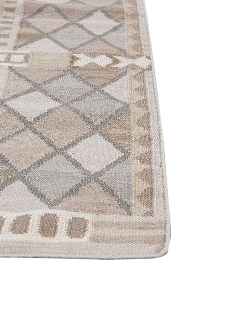checkers ivory wool flat weaves Rug - Corner