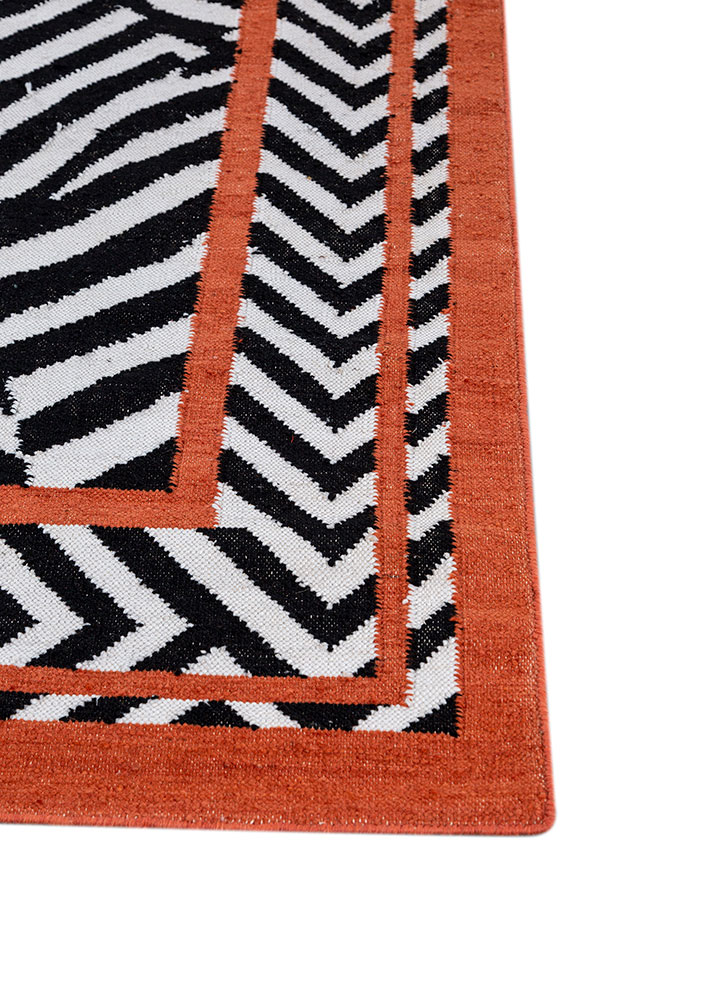 alhambra grey and black wool flat weaves Rug - Corner