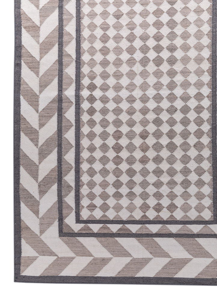 alhambra ivory wool flat weaves Rug - Corner