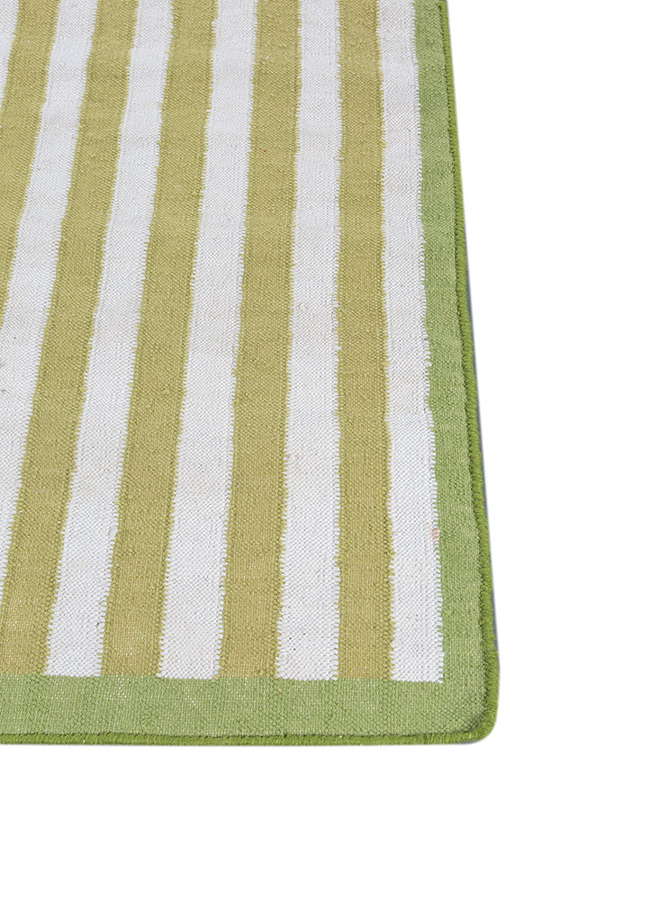 alhambra ivory wool flat weaves Rug - Corner