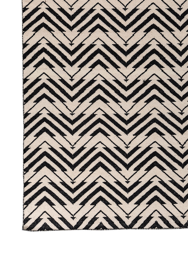 alhambra grey and black wool flat weaves Rug - Corner