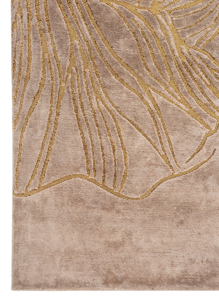 azalea gold bamboo silk and zari hand knotted Rug - Corner
