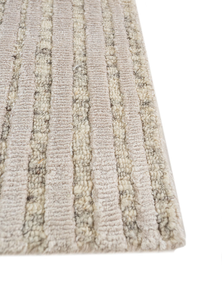 azalea ivory wool and bamboo silk hand knotted Rug - Corner