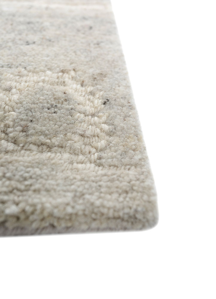erbe ivory wool hand knotted Rug - Corner