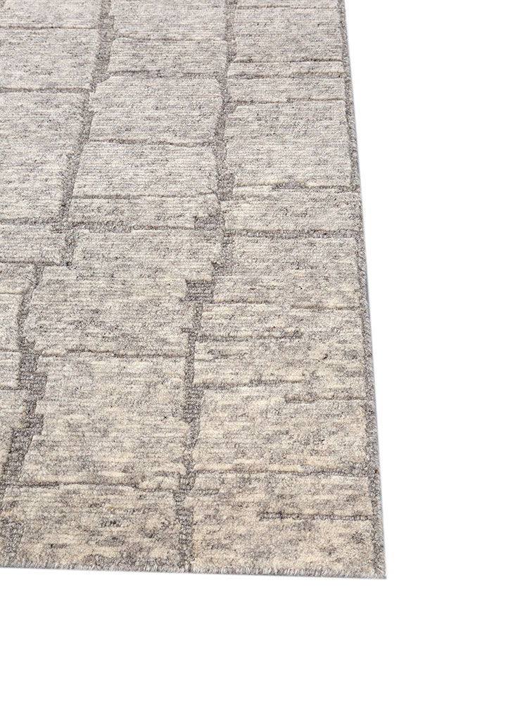 manifest ivory wool hand knotted Rug - Corner
