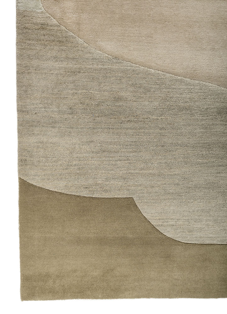 blythe green wool hand knotted Rug - Corner