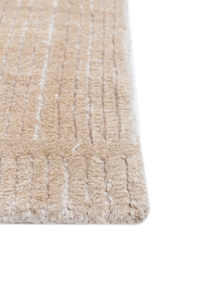 azalea ivory wool and silk hand knotted Rug - Corner