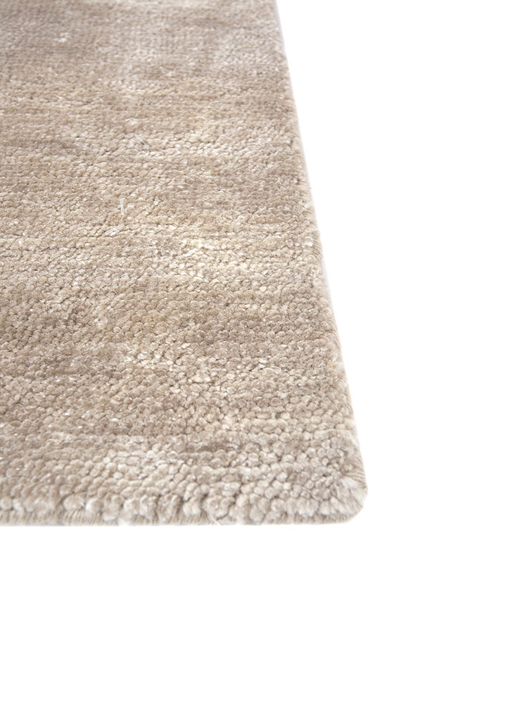 blythe ivory wool hand knotted Rug - Corner
