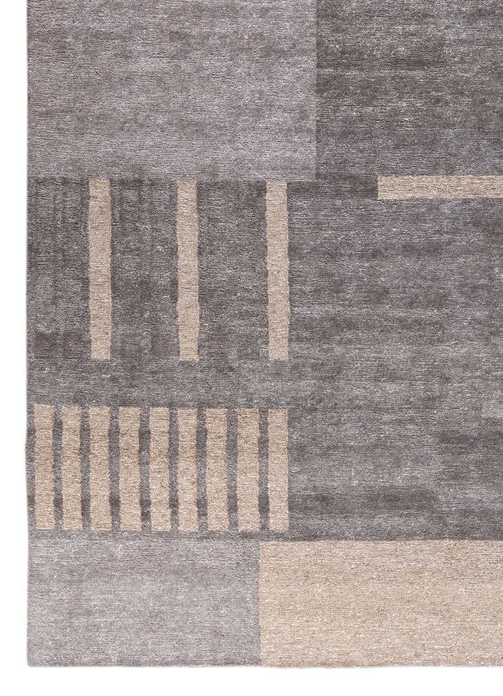 blythe grey and black wool hand knotted Rug - Corner