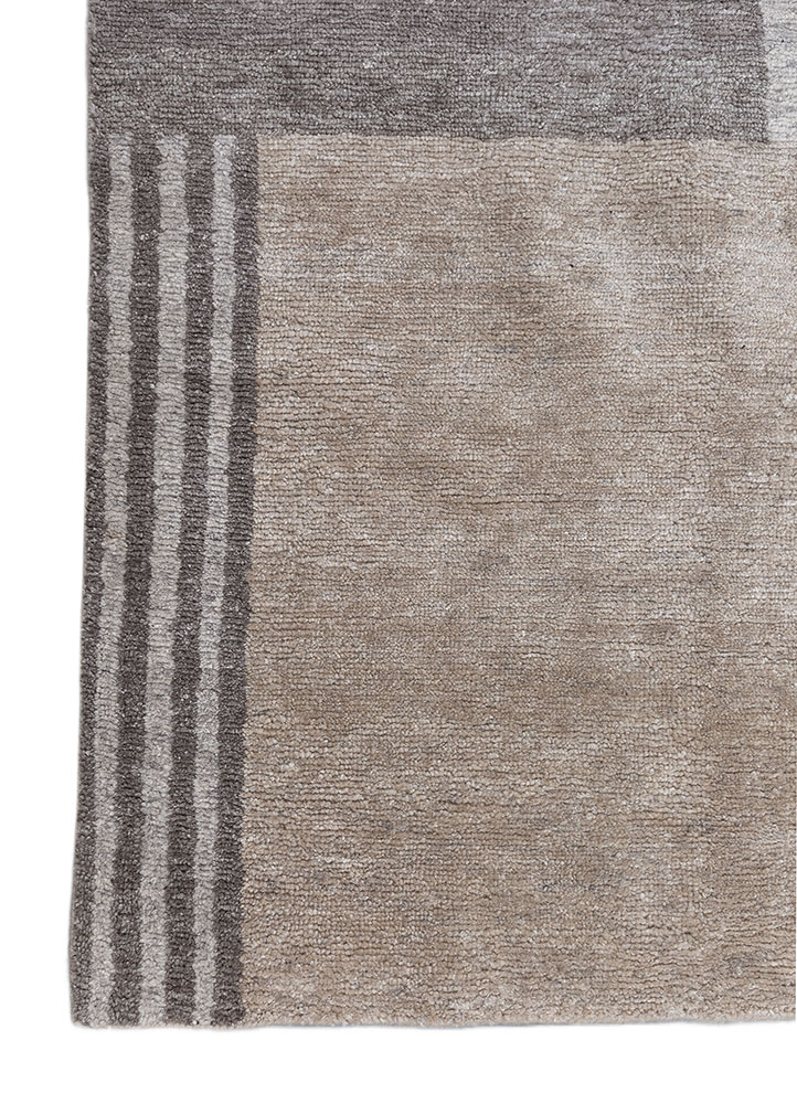 blythe grey and black wool hand knotted Rug - Corner