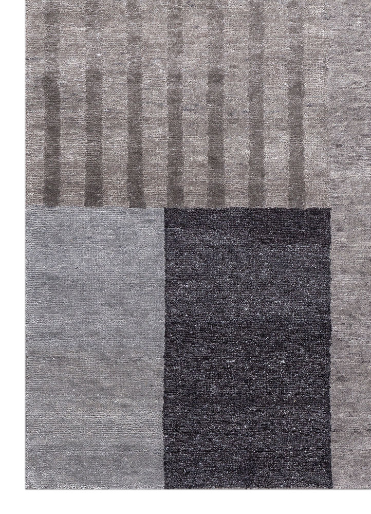 blythe grey and black wool hand knotted Rug - Corner