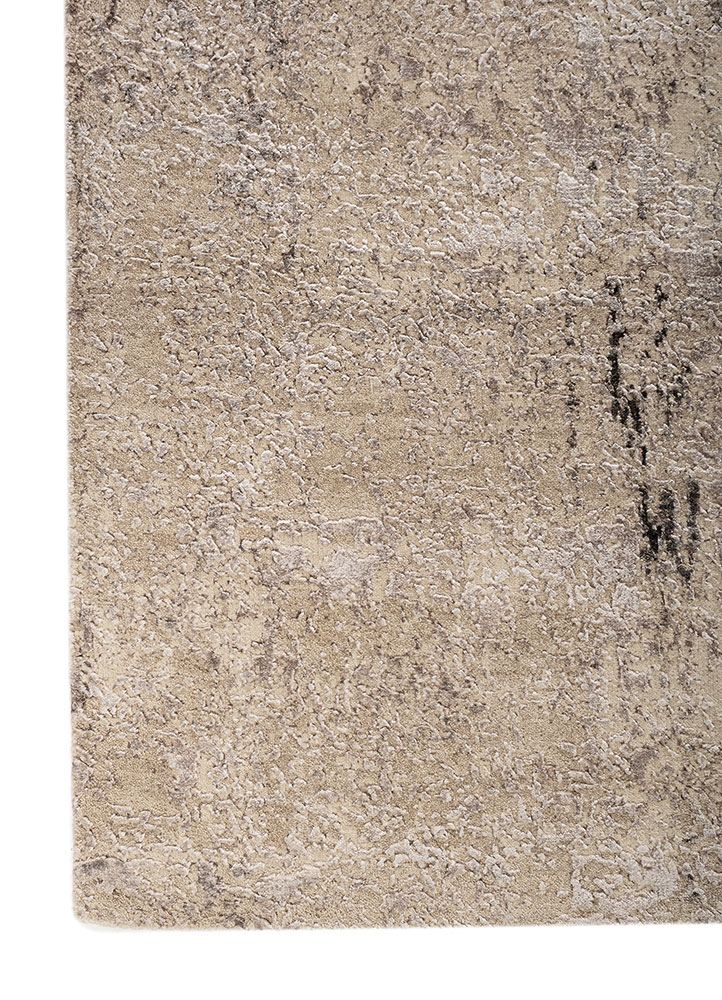 erbe ivory wool and bamboo silk hand knotted Rug - Corner