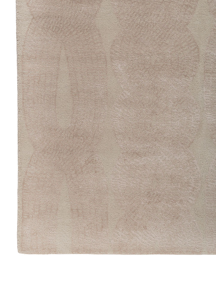 azalea ivory wool and bamboo silk hand knotted Rug - Corner