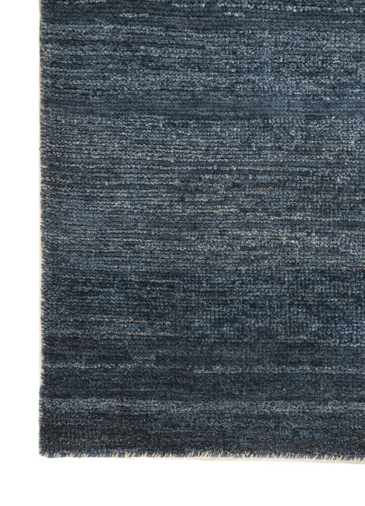 blythe blue wool hand knotted Rug - Corner