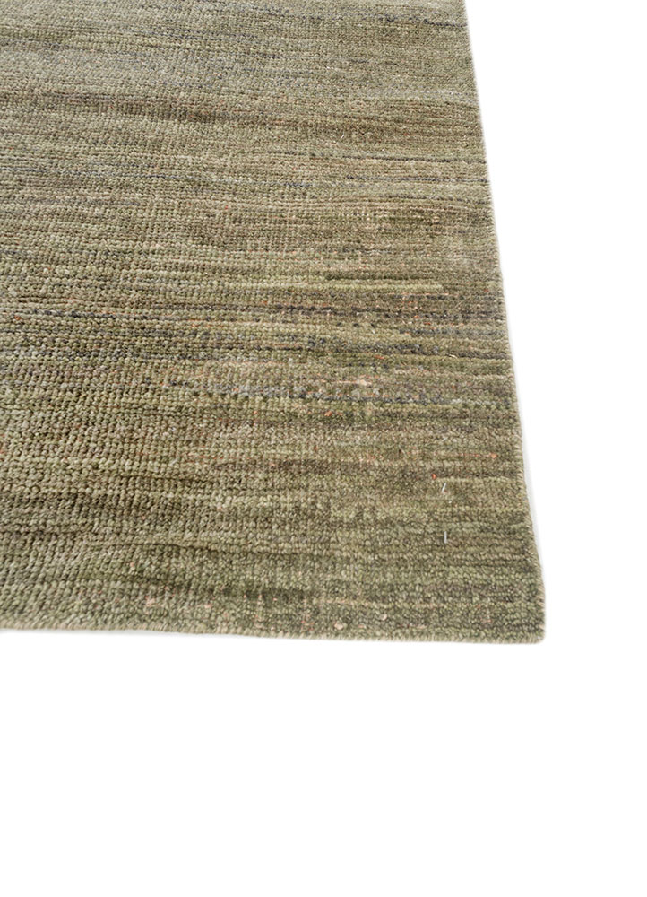 blythe green wool hand knotted Rug - Corner
