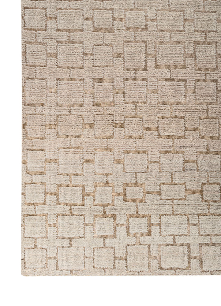 azalea gold wool hand knotted Rug - Corner