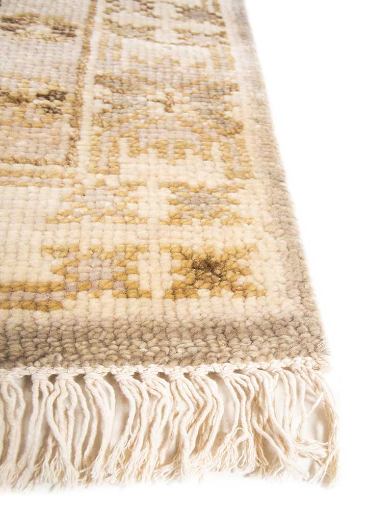 thyme ivory wool hand knotted Rug - Corner