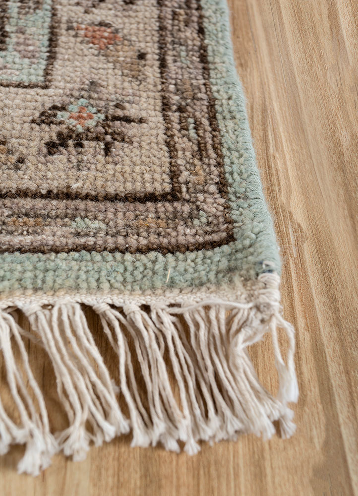 savana pink and purple wool hand knotted Rug - Corner