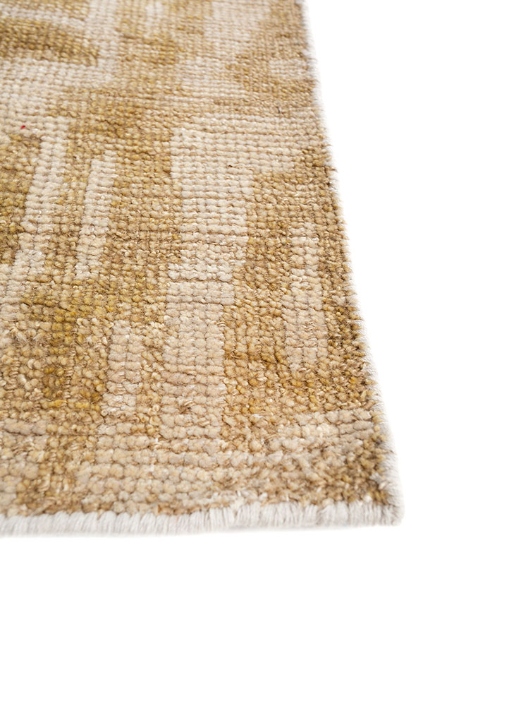thyme ivory wool hand knotted Rug - Corner