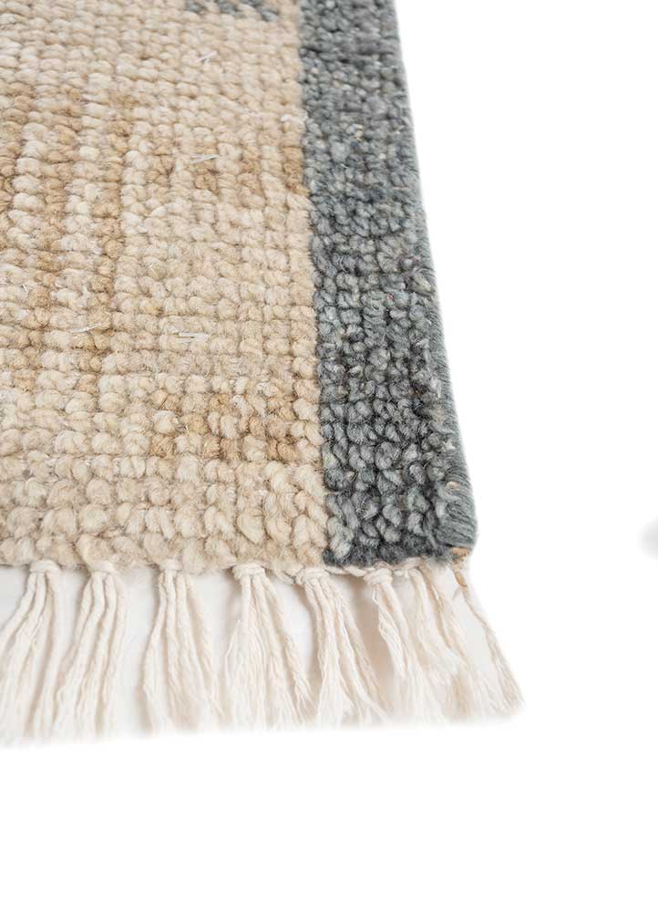 erbe ivory wool hand knotted Rug - Corner