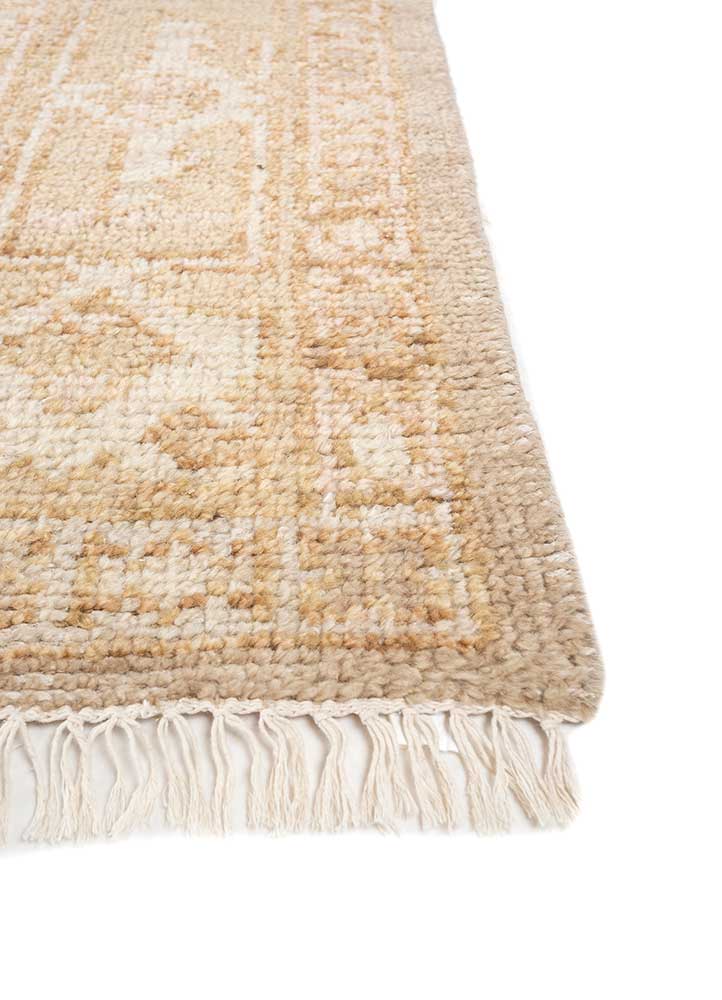 thyme ivory wool hand knotted Rug - Corner