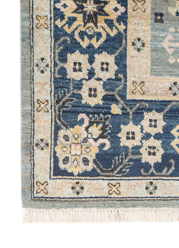erbe blue wool hand knotted Rug - Corner