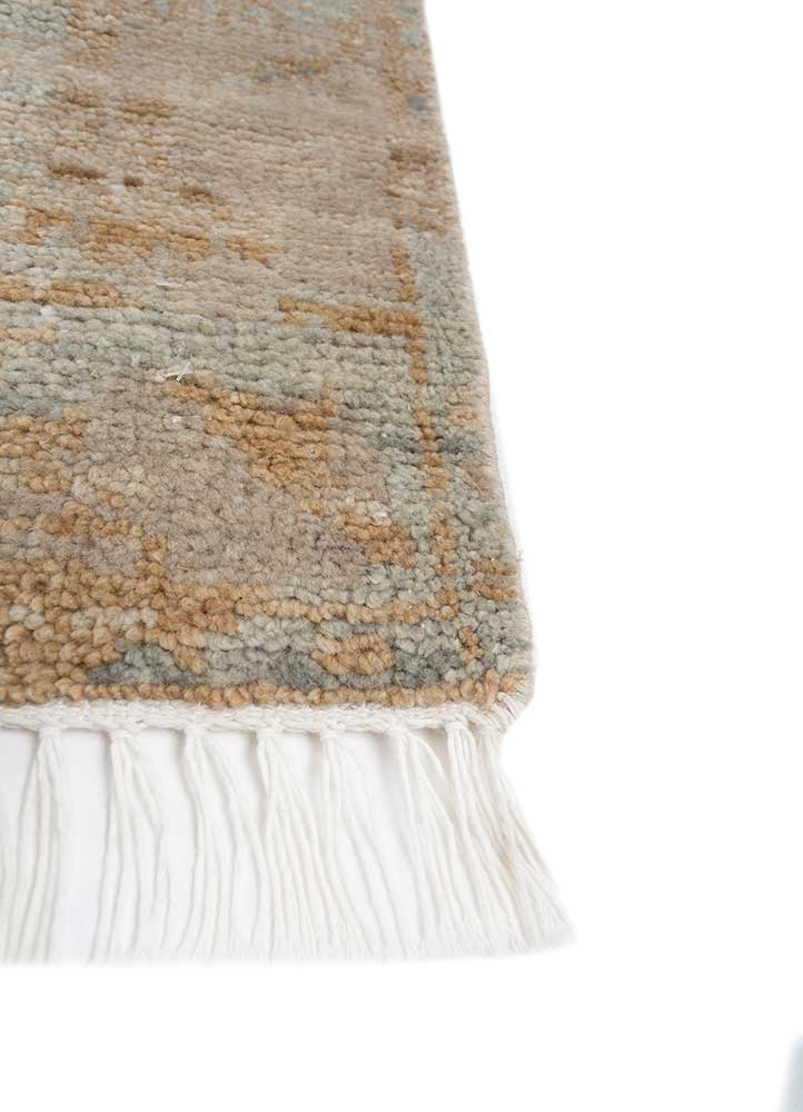 thyme gold wool hand knotted Rug - Corner