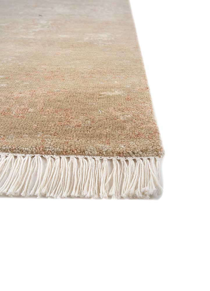 entropy ivory wool hand knotted Rug - Corner