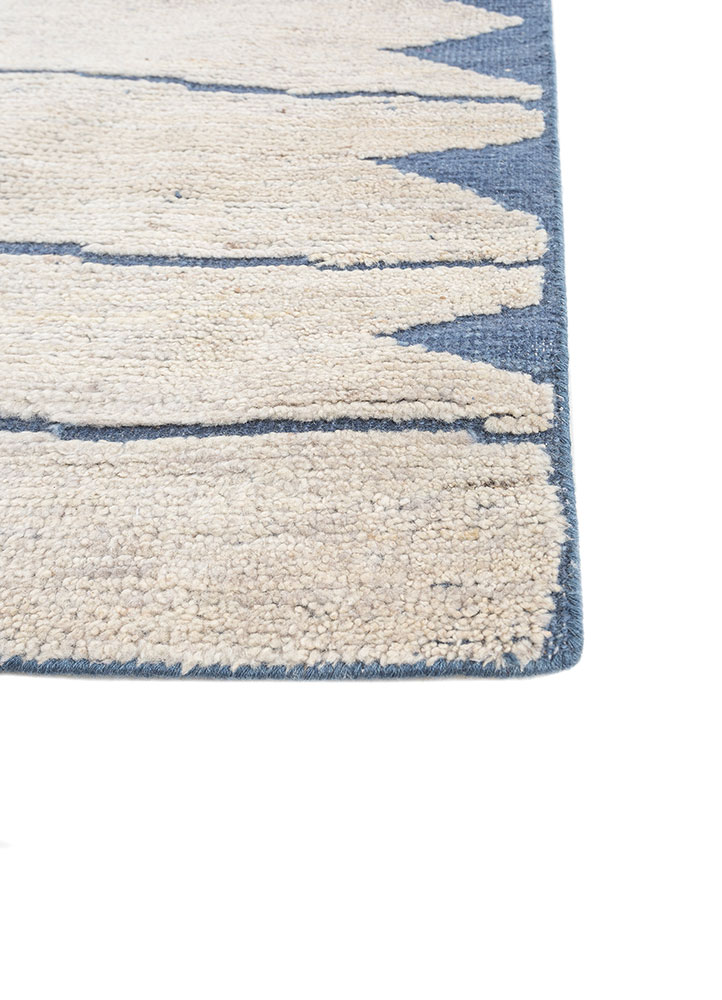 manifest ivory wool hand knotted Rug - Corner