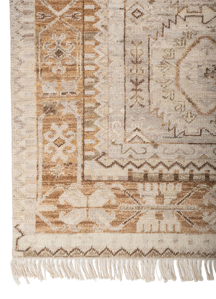 savana ivory wool hand knotted Rug - Corner