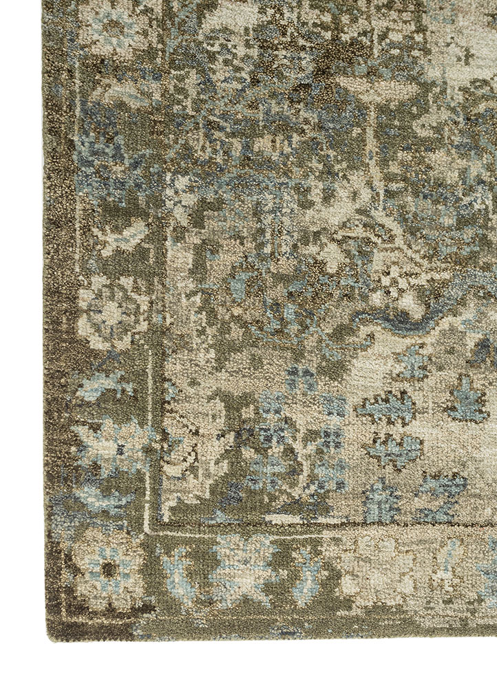 erbe green wool hand knotted Rug - Corner