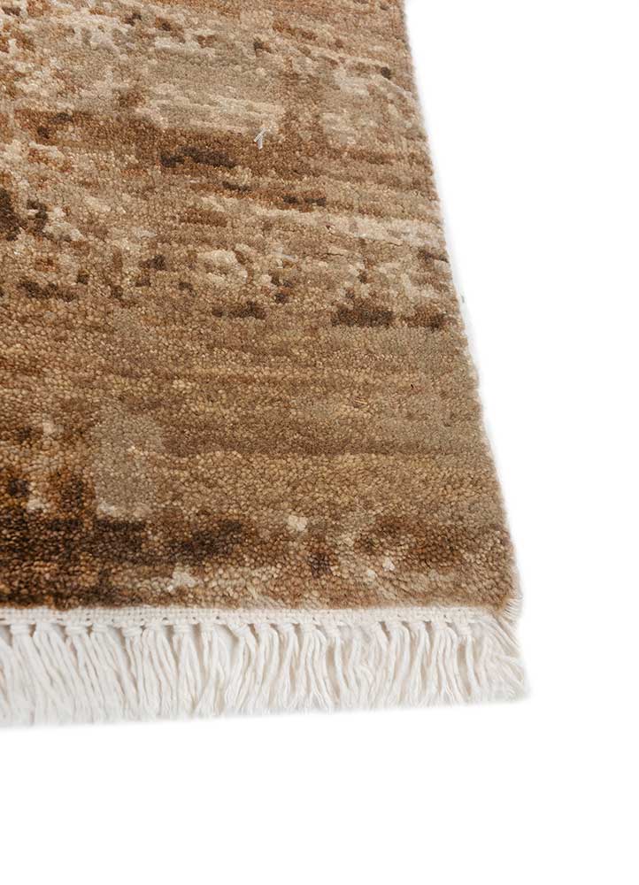 entropy ivory wool and silk hand knotted Rug - Corner